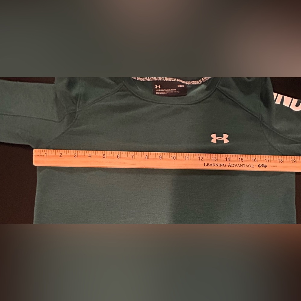 Under Armour Women's Long Sleeve Shirt Size Medium Style 1313610 - Picture 5 of 8